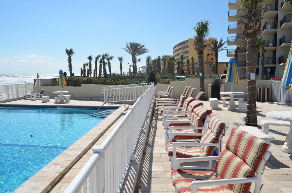 Sunrise Inn On The Beach - photo 18
