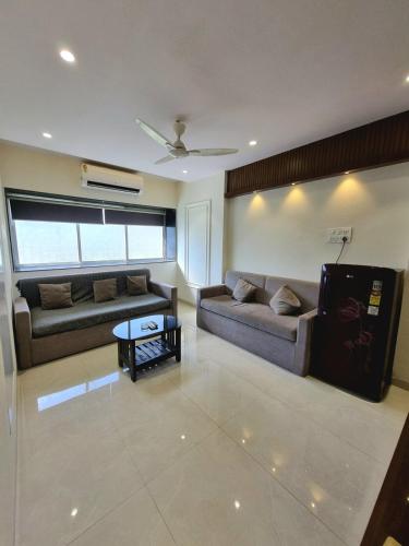SeaScape 1BHK Carter Road w Car parking