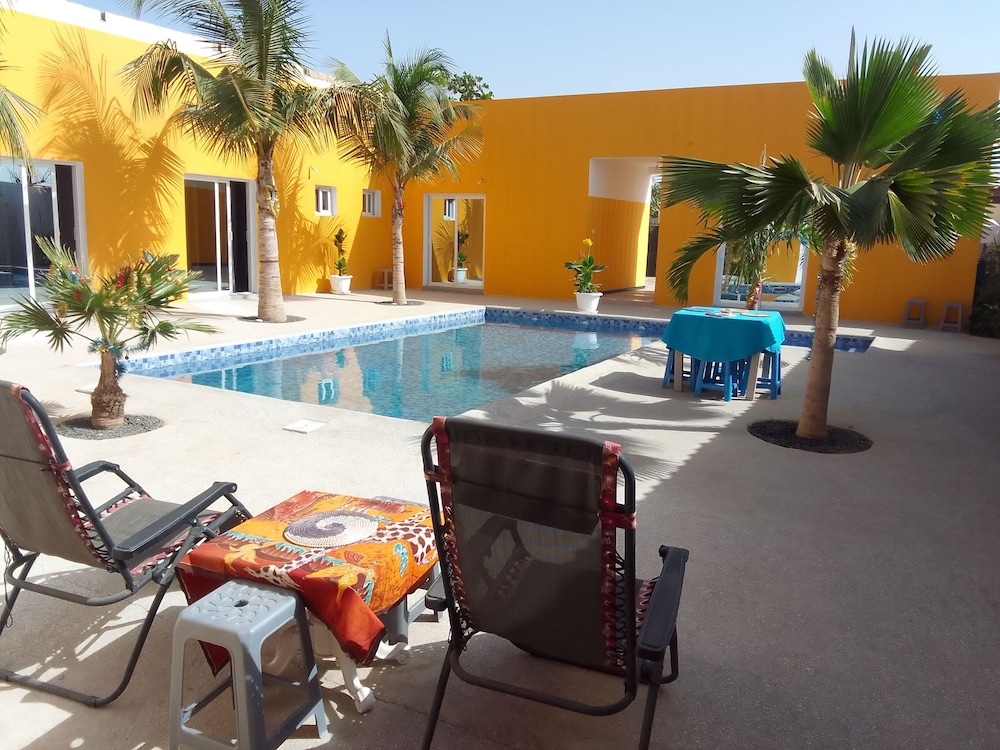 Colibri - carbon neutral hotel in Unknown City
