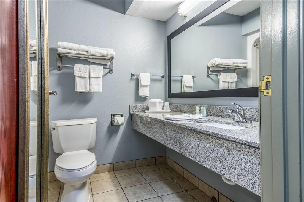 Quality Suites Maumelle Little Rock Northwest - photo 9
