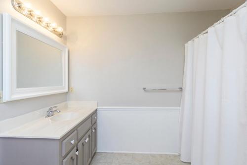 A Bella Vista by Oak Island Accommodations - photo 21