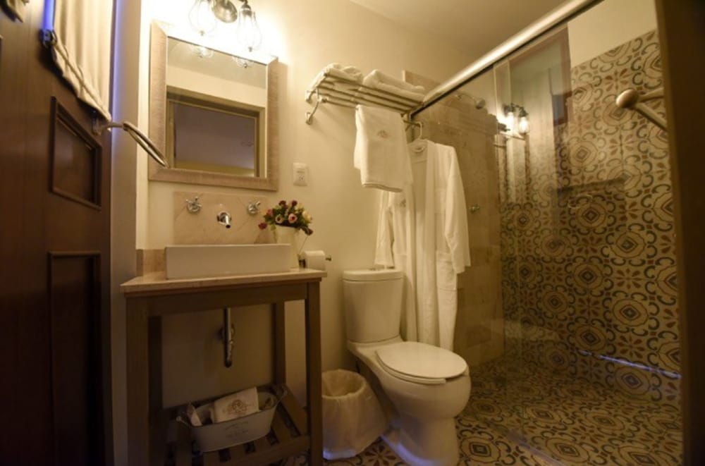 Bathroom shower