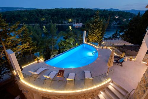 Luxury Villa Hvar Enigma with Pool — 4-Star Luxury Hotel in Jelsa, Croatia
