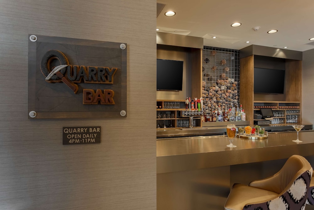 DoubleTree by Hilton Evansville - photo 56