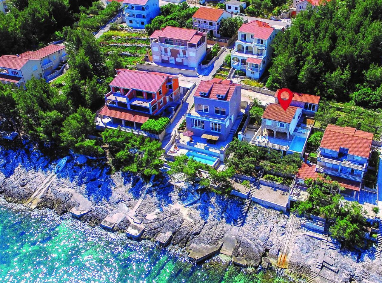 Vila Dream 1st Row To the Sea — 4-Star Luxury Hotel in Blato, Croatia
