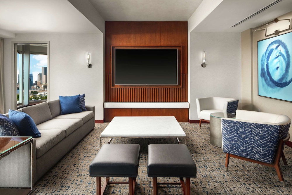 Hilton Boston Logan Airport - photo 27