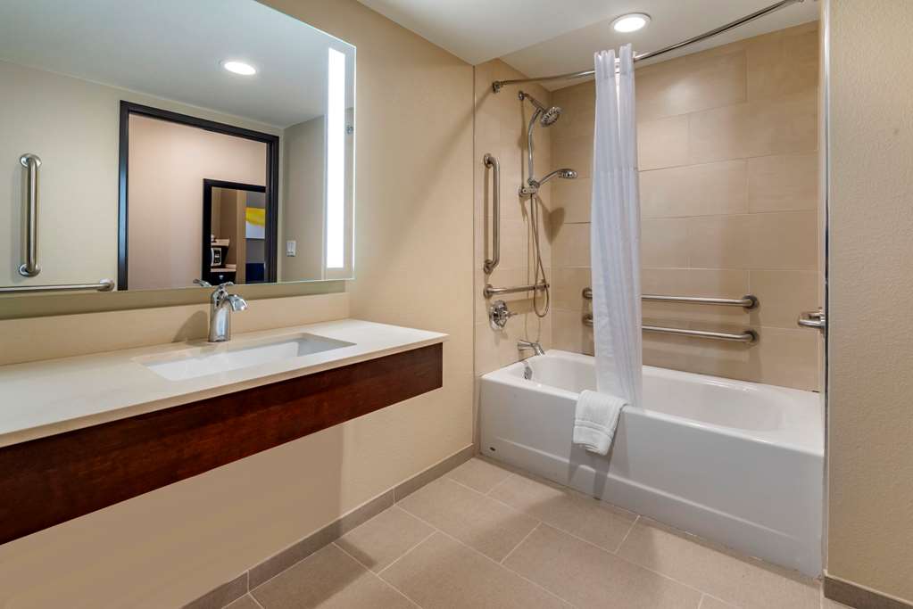 Comfort Suites Broomfield Boulder Interlocken - photo 23