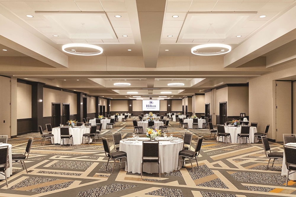Hilton Knoxville Airport - photo 41