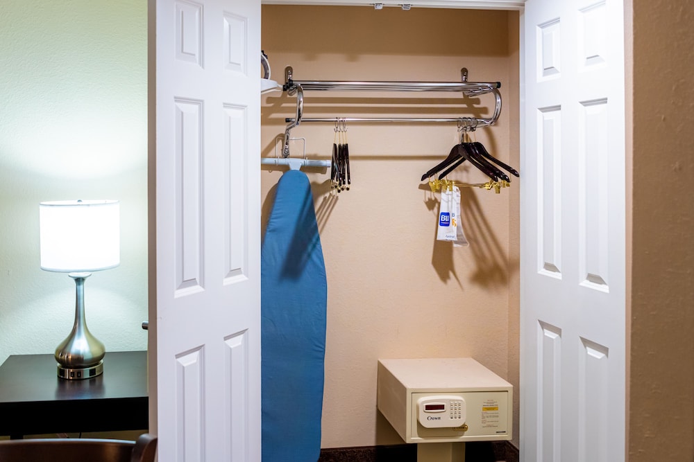 Best Western Plus North Savannah - photo 2