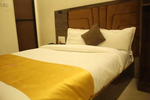 Hotel Siddharth Residency Siddharth Nagar Goregaon West