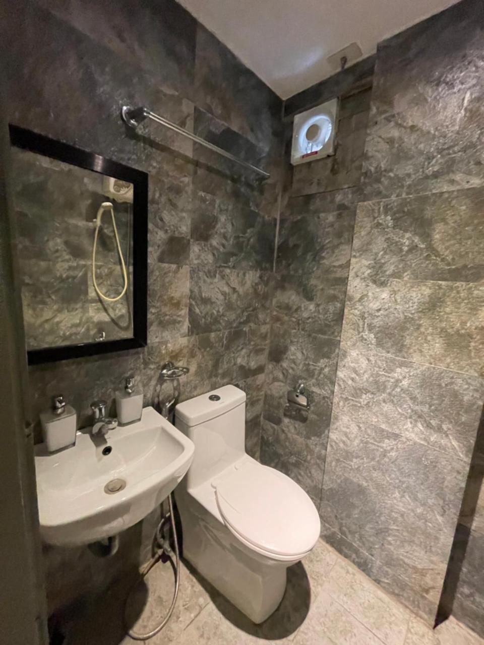 Isla B Boracay Stays 3f — Unknown City — photo 4