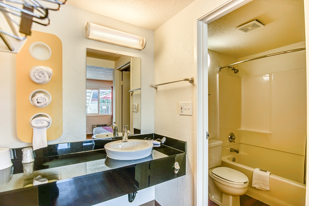 Motel 6 Stockton CA Charter Way West - photo 24