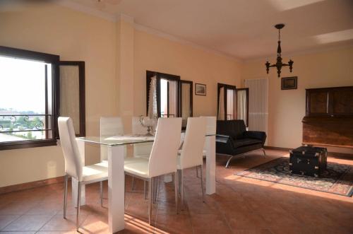 Elegante ed economico appartamento a Camposampiero — 4-Star Luxury Hotel in Camposampiero, Italy