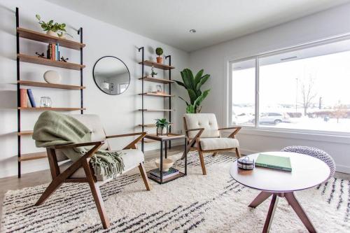 Bridger Hawk Mid Century Classic in Bozeman, United States