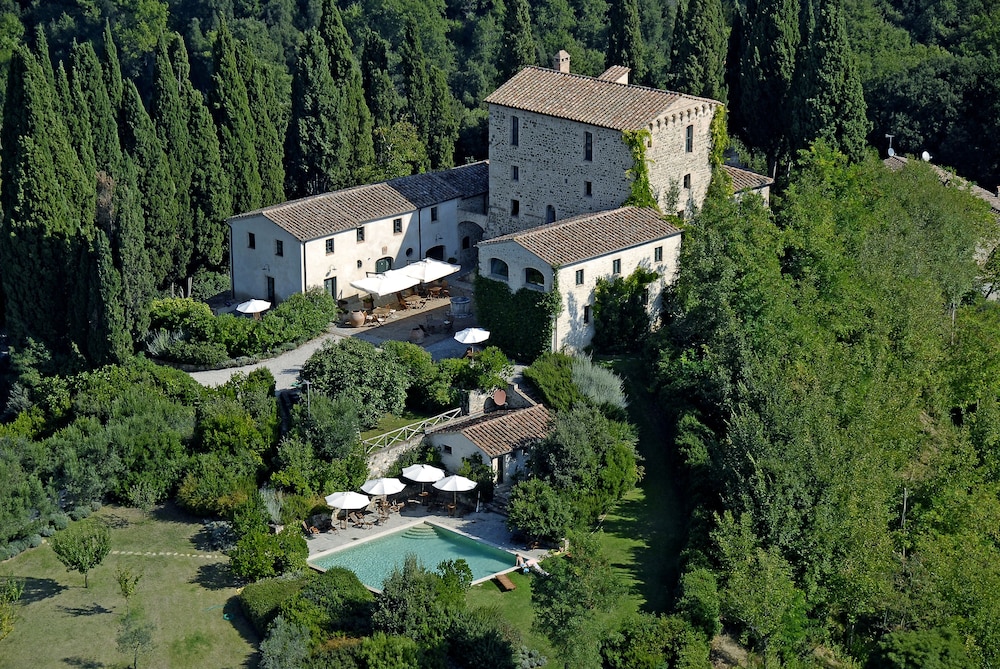 Residence Castello di Orgiale — 4-Star Luxury Hotel in Castelnuovo Berardenga, Italy