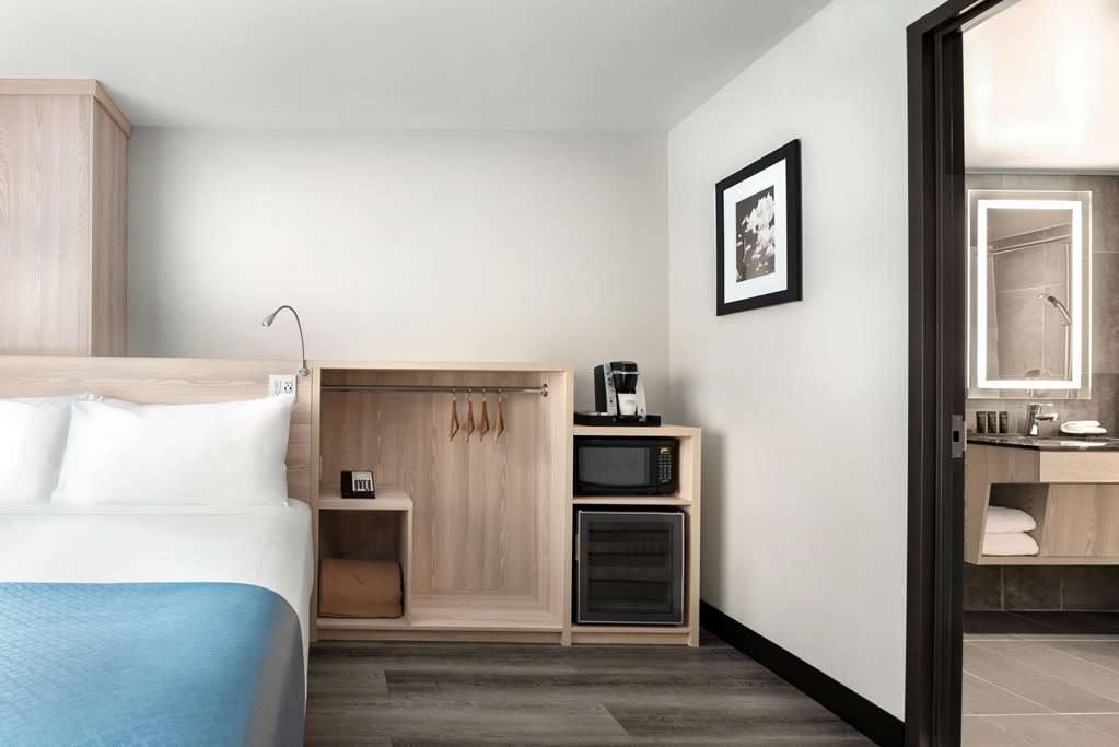 Wingate by Wyndham New York Midtown South 5th Ave - photo 8
