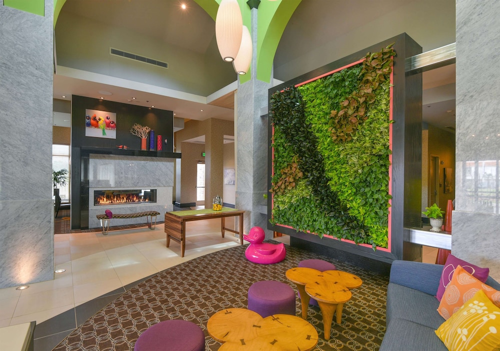 Hilton Garden Inn Raleigh Crabtree Valley - photo 6