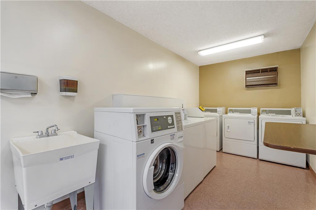 Best Western Plus Anaheim Inn - photo 33
