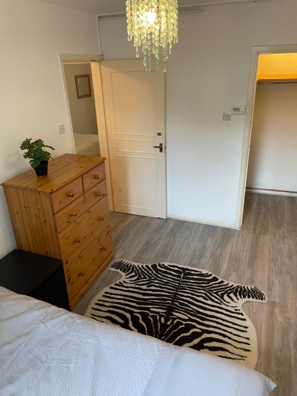 Central London Serviced Apartment near Borough station SE1 — 4-Star Luxury Hotel in London, United Kingdom