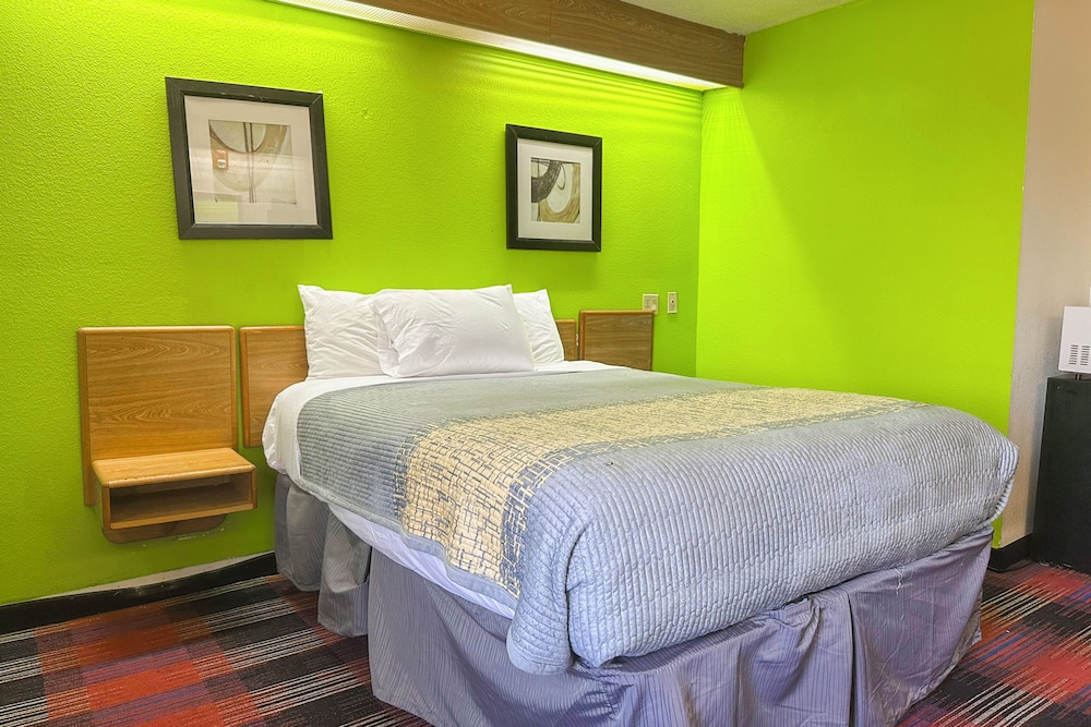 Classic Inn By OYO I 240 Near Memphis Airport - photo 35
