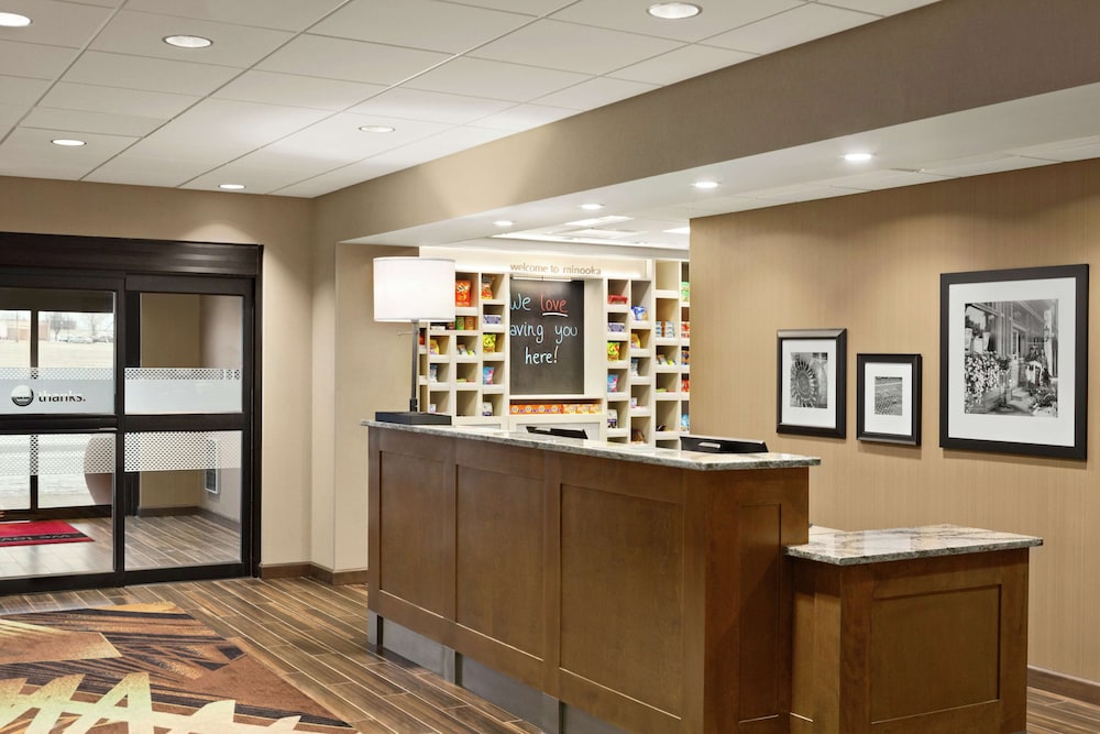 Hampton Inn & Suites Minooka - photo 3