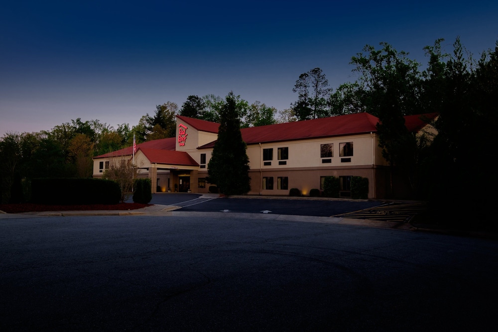Red Roof Inn Hendersonville - photo 3