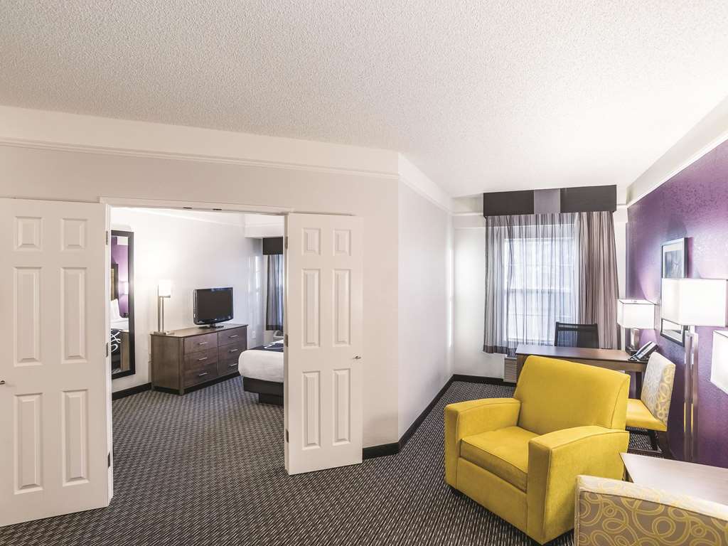 La Quinta Inn & Suites by Wyndham Flagstaff - photo 30