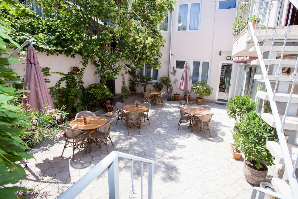 שטחי חוץ / גן