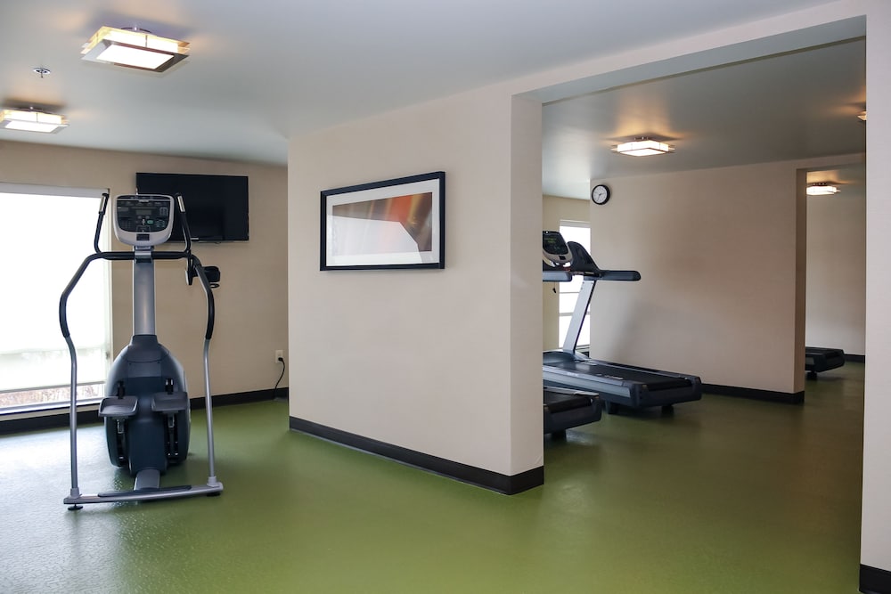 Holiday Inn Hotel & Suites Atlanta Airport North by IHG - photo 36