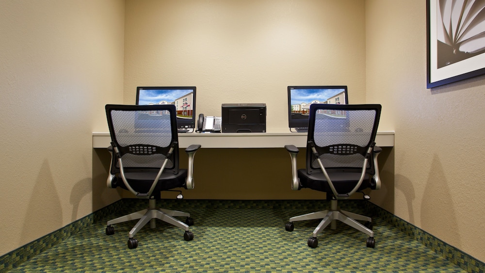 Candlewood Suites Carrollton by IHG - photo 13
