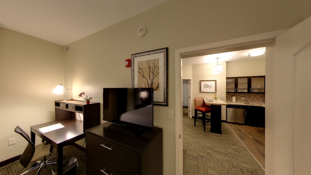 Staybridge Suites Ann Arbor Univ of Michigan an IHG Hotel - photo 4