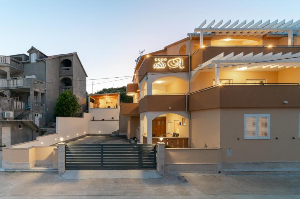 Lux 3 Heated Pool A5 in Marina, Croatia