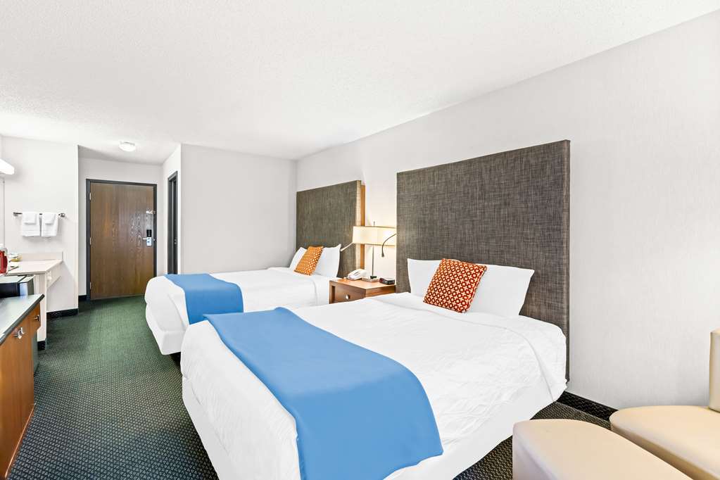 Americas Best Value Inn Tahquamenon Country - photo 11