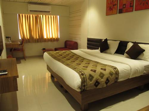 Sagar Presidency Sea Hotel