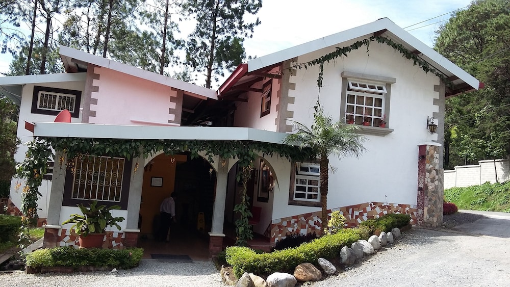 Hotel La Cupula San Rafael in Santa Cruz Verapaz, Guatemala