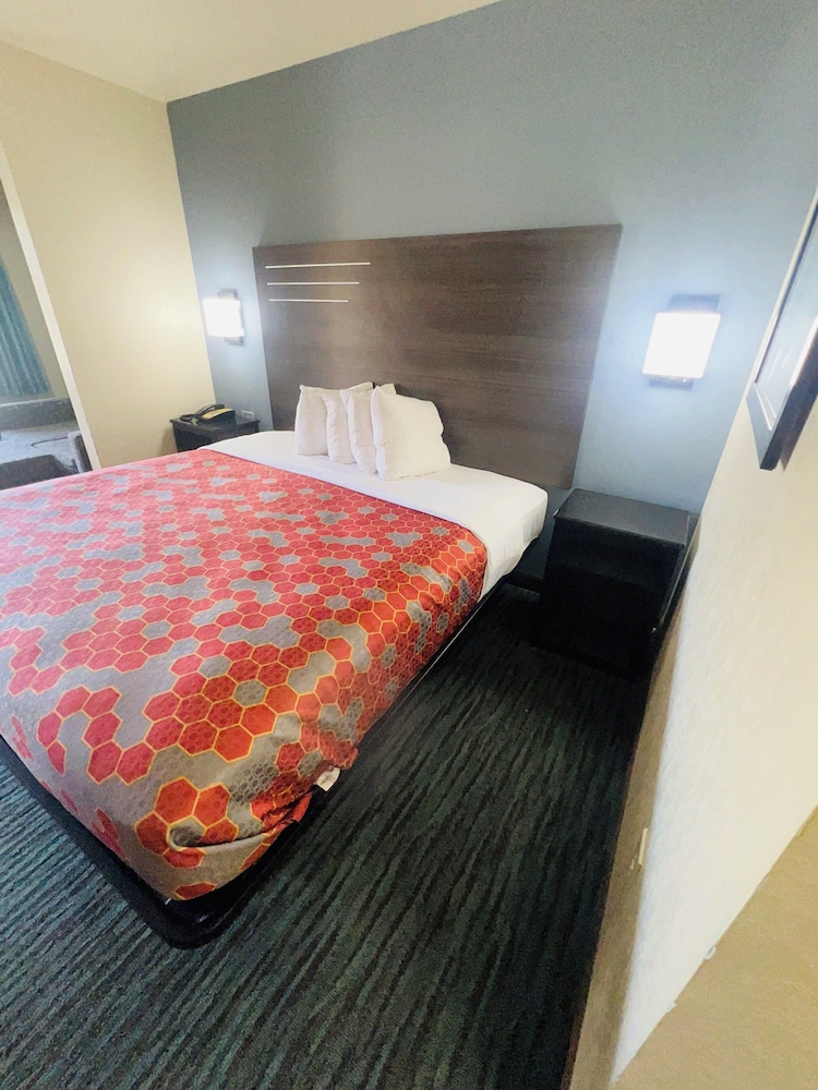 Garden Inn and Suites Little Rock - photo 12