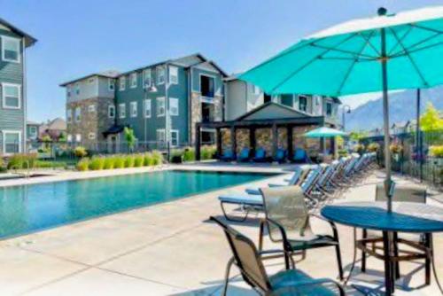 Resort Like Amenities King bd 2 Qn bds Fast WiFi Slps7 — hotel in Draper