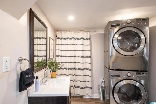 Southern Charm l 5BR l Sleeps 14 l A Location - photo 48