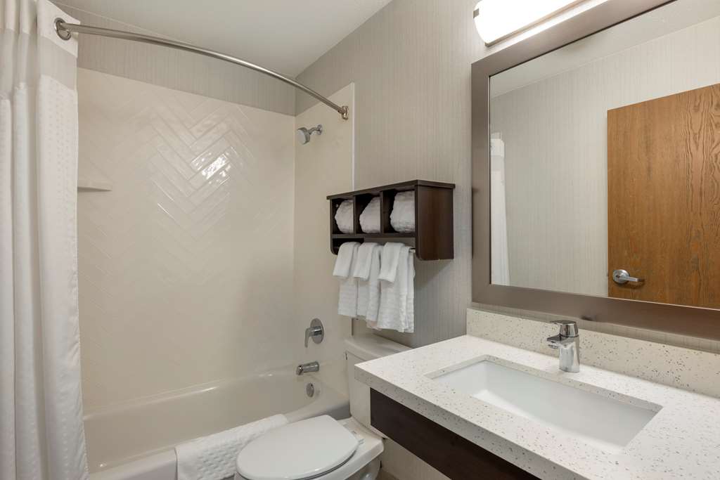 Best Western Watertown Inn and Suites - photo 26