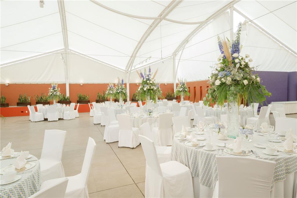Banquet facilities on the terrace