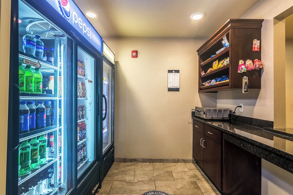 Cobblestone Inn & Suites Lakin - photo 36