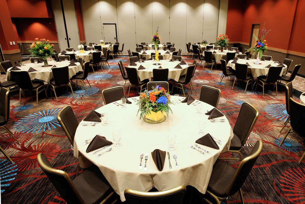 Emerald Queen Hotel & Casino Fife - photo 40