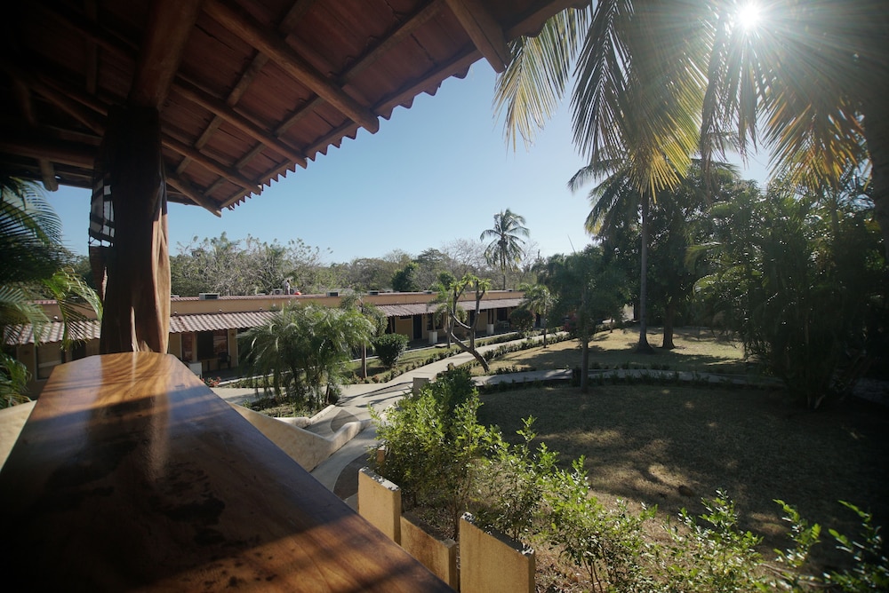 Hotel Tatanka in Paraiso, Costa Rica