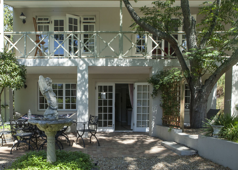 33 Strawberry Lane