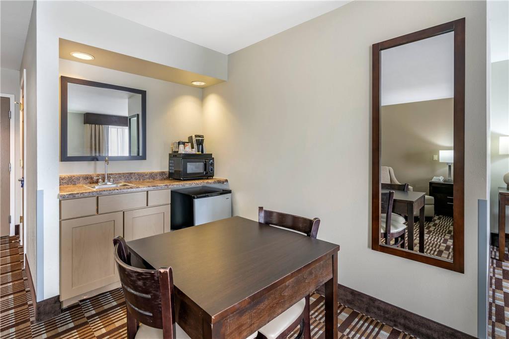 Comfort Inn Sullivan - photo 24
