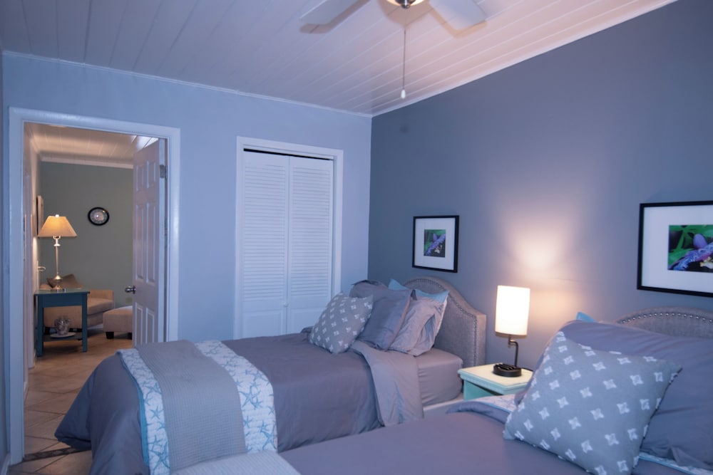 Paradise Cove at Lemon Bay - photo 4