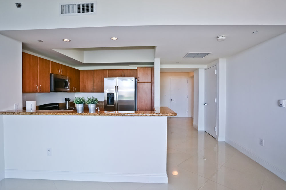 One Broadway Luxury Suites Downtown - photo 24