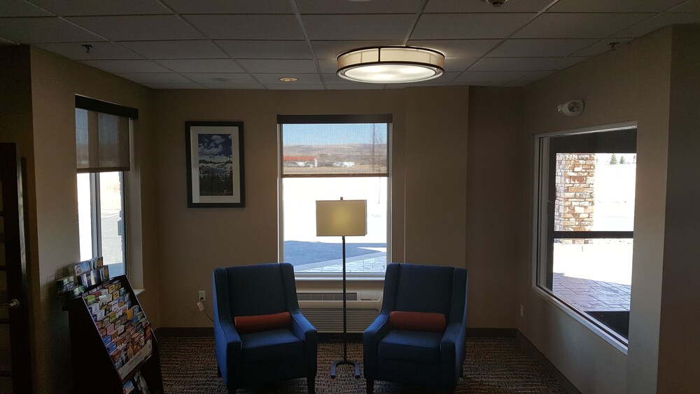 Comfort Inn & Suites Near University of Wyoming - photo 9