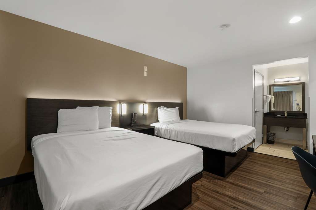 Studio 6 Suites Escondido CA - photo 14