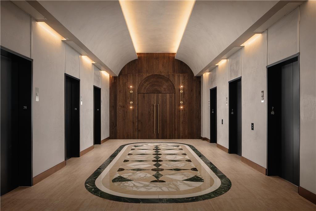 Thompson Houston by Hyatt - photo 30